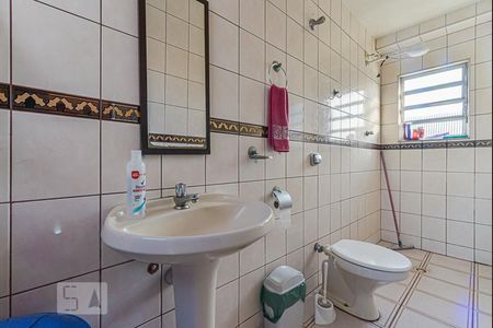 Casa à venda com 300m², 4 quartos e 2 vagasBanheiro da Suite 1