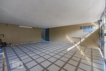 Casa à venda com 300m², 4 quartos e 2 vagasGaragem