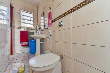 Casa à venda com 300m², 4 quartos e 2 vagasBanheiro da Suite 1