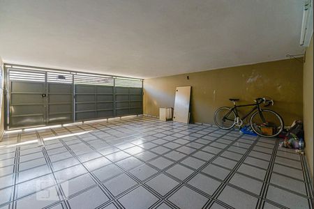 Casa à venda com 300m², 4 quartos e 2 vagasGaragem