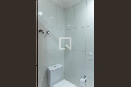 Casa à venda com 255m², 4 quartos e 3 vagas Casa à venda com 255m², 4 quartos e 3 vagasBanheiro da Suíte 2