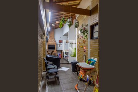 Casa à venda com 255m², 4 quartos e 3 vagas Casa à venda com 255m², 4 quartos e 3 vagasChurrasqueira