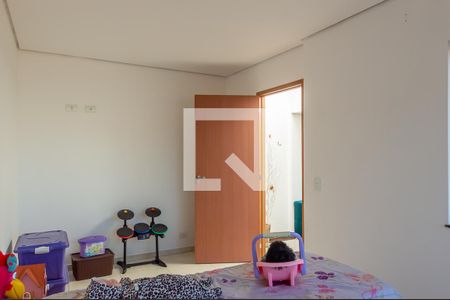 Casa à venda com 255m², 4 quartos e 3 vagas Casa à venda com 255m², 4 quartos e 3 vagasQuarto