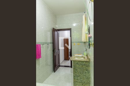 Casa à venda com 255m², 4 quartos e 3 vagas Casa à venda com 255m², 4 quartos e 3 vagasBanheiro da Suíte