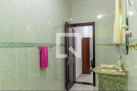 Casa à venda com 255m², 4 quartos e 3 vagas Casa à venda com 255m², 4 quartos e 3 vagasBanheiro da Suíte