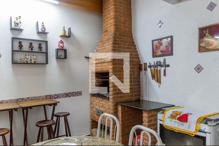 Casa à venda com 255m², 4 quartos e 3 vagas Casa à venda com 255m², 4 quartos e 3 vagasChurrasqueira