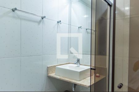 Casa à venda com 255m², 4 quartos e 3 vagas Casa à venda com 255m², 4 quartos e 3 vagasBanheiro da Suíte 2