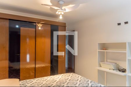 Casa à venda com 255m², 4 quartos e 3 vagas Casa à venda com 255m², 4 quartos e 3 vagasQuarto 2 - Suíte