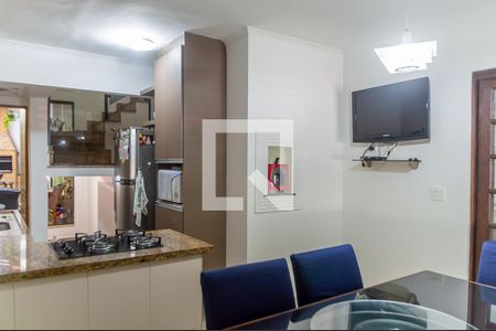 Casa à venda com 255m², 4 quartos e 3 vagas Casa à venda com 255m², 4 quartos e 3 vagasCozinha