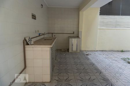 Casa à venda com 345m², 3 quartos e 3 vagasLavanderia