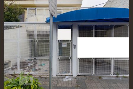 Casa à venda com 345m², 3 quartos e 3 vagasFachada