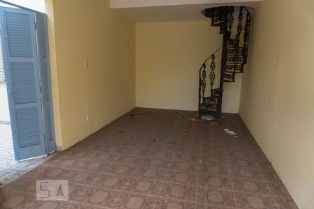 Casa à venda com 345m², 3 quartos e 3 vagasQuarto de Serviço
