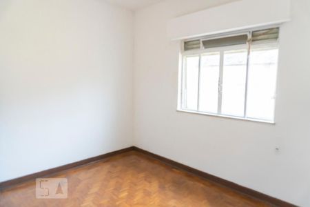 Casa à venda com 345m², 3 quartos e 3 vagasDormitório 2