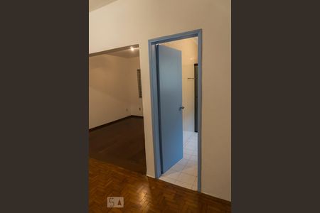 Casa à venda com 345m², 3 quartos e 3 vagasSuíte