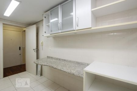 Apartamento à venda com 112m², 3 quartos e 1 vagaCOZINHA