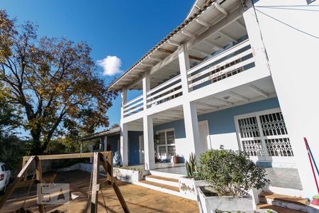 Casa à venda com 1200m², 4 quartos e 5 vagas Casa à venda com 1200m², 4 quartos e 5 vagasÁrea Externa