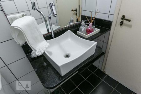 Casa à venda com 1200m², 4 quartos e 5 vagas Casa à venda com 1200m², 4 quartos e 5 vagasLavabo