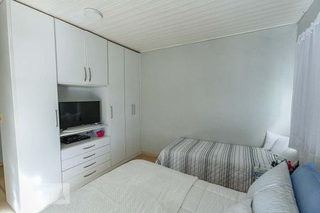 Casa à venda com 1200m², 4 quartos e 5 vagas Casa à venda com 1200m², 4 quartos e 5 vagasQuarto 4 - Suíte