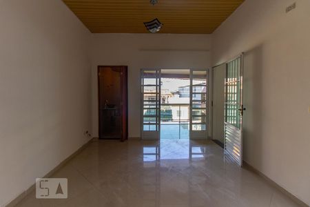 Sala de casa à venda com 3 quartos, 256m² em Parque Maria Luiza, São Paulo