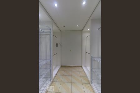 Casa à venda com 256m², 3 quartos e 2 vagasCloset do quarto suíte 2