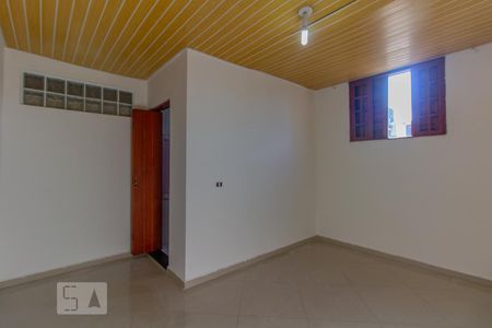 Casa à venda com 256m², 3 quartos e 2 vagasQuarto Suíte 1