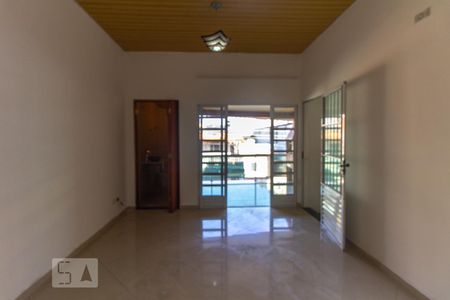 Sala de casa à venda com 3 quartos, 256m² em Parque Maria Luiza, São Paulo