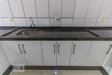 Casa à venda com 256m², 3 quartos e 2 vagasCozinha