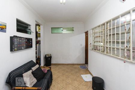 Casa à venda com 118m², 2 quartos e 2 vagas Casa à venda com 118m², 2 quartos e 2 vagasQuintal