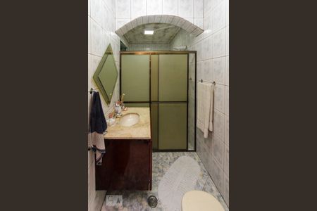 Casa à venda com 118m², 2 quartos e 2 vagas Casa à venda com 118m², 2 quartos e 2 vagasBanheiro