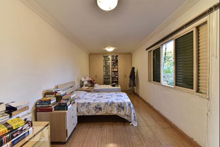 Casa para alugar com 550m², 4 quartos e 6 vagasSuíte 1