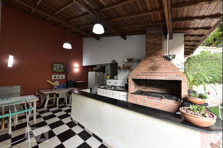 Casa para alugar com 550m², 4 quartos e 6 vagasChurrasqueira