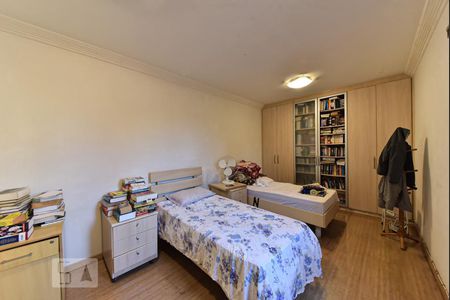 Casa para alugar com 550m², 4 quartos e 6 vagasSuíte 1