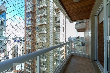 Apartamento à venda com 138m², 2 quartos e 2 vagasVaranda da cozinha