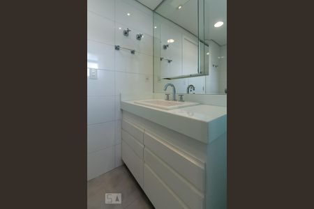 Apartamento à venda com 138m², 2 quartos e 2 vagasPia