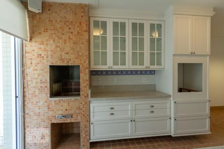 Apartamento à venda com 138m², 2 quartos e 2 vagasArmários