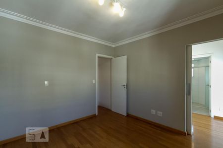 Apartamento à venda com 138m², 2 quartos e 2 vagasSuíte 1