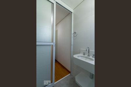 Apartamento à venda com 138m², 2 quartos e 2 vagasBanheiro da suíte 2