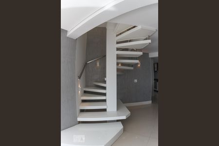 Escada de apartamento à venda com 4 quartos, 229m² em Vila da Saúde, São Paulo