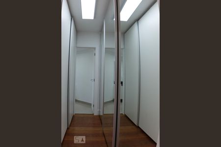 Apartamento à venda com 229m², 4 quartos e 3 vagasSuite