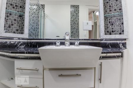 Apartamento à venda com 229m², 4 quartos e 3 vagasBanheiro da Suíte