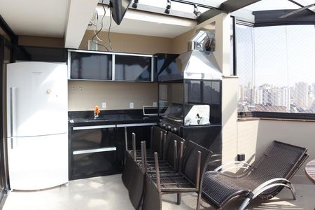 Apartamento à venda com 229m², 4 quartos e 3 vagasChurrasqueira