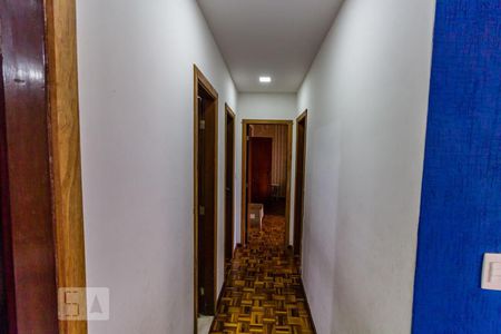 Corredor de casa à venda com 4 quartos, 345m² em Jardim Guanabara, Rio de Janeiro