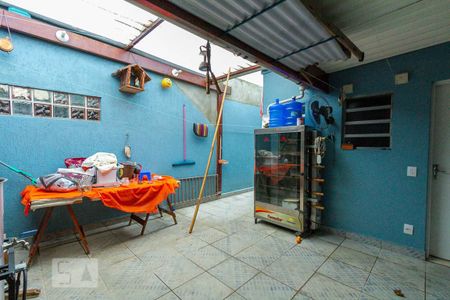 Casa à venda com 172m², 3 quartos e 2 vagasÁrea de serviço e churrasqueira