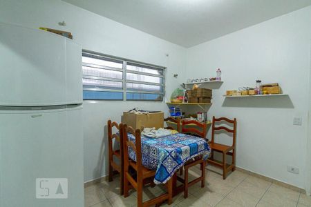 Casa à venda com 172m², 3 quartos e 2 vagasCopa e cozinha