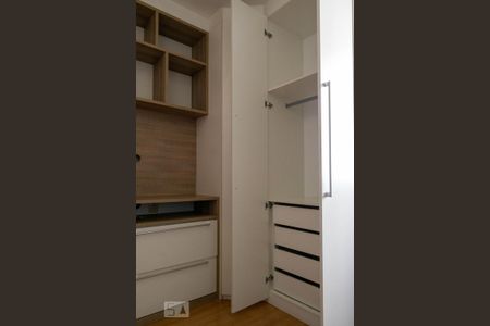 Apartamento para alugar com 70m², 3 quartos e 1 vaga Apartamento para alugar com 70m², 3 quartos e 1 vagaQuarto 3 - Armários
