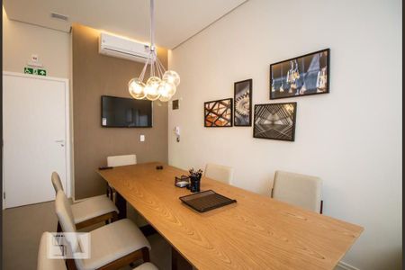 Apartamento à venda com 40m², 1 quarto e 1 vagaSala de reunião