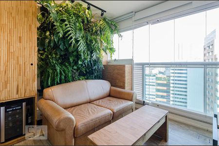 Varanda de apartamento à venda com 1 quarto, 40m² em Pinheiros, São Paulo