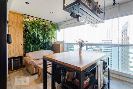 Varanda de apartamento à venda com 1 quarto, 40m² em Pinheiros, São Paulo