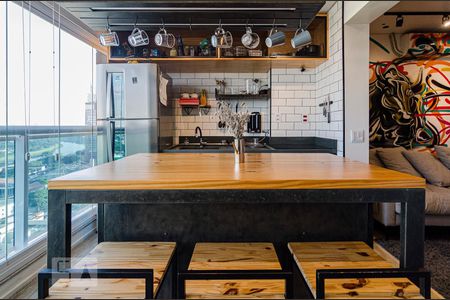 Varanda de apartamento à venda com 1 quarto, 40m² em Pinheiros, São Paulo