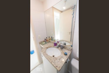 Apartamento à venda com 120m², 3 quartos e 2 vagasBanheiro Social 2